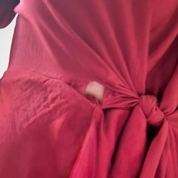 Burgundy Long sleeve flowy dress - Picture 2 of 4